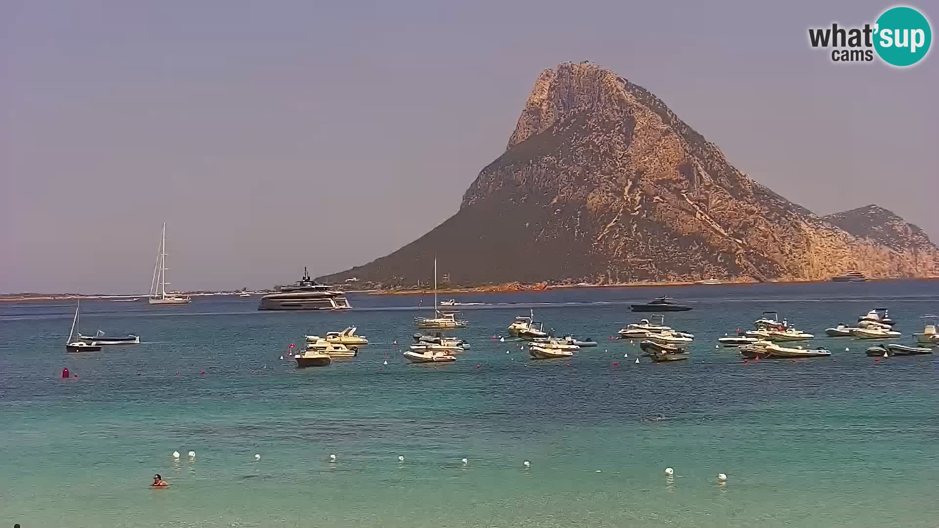 Live Webcam Loiri porto San Paolo – Porto Taverna Livecam Sardaigne – Italie