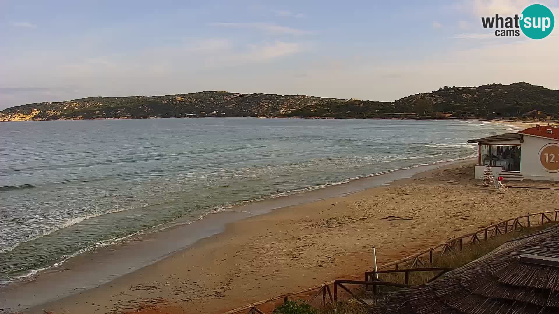 Spletna kamera Loiri porto San Paolo – Porto Taverna v živo Sardinija – Italija