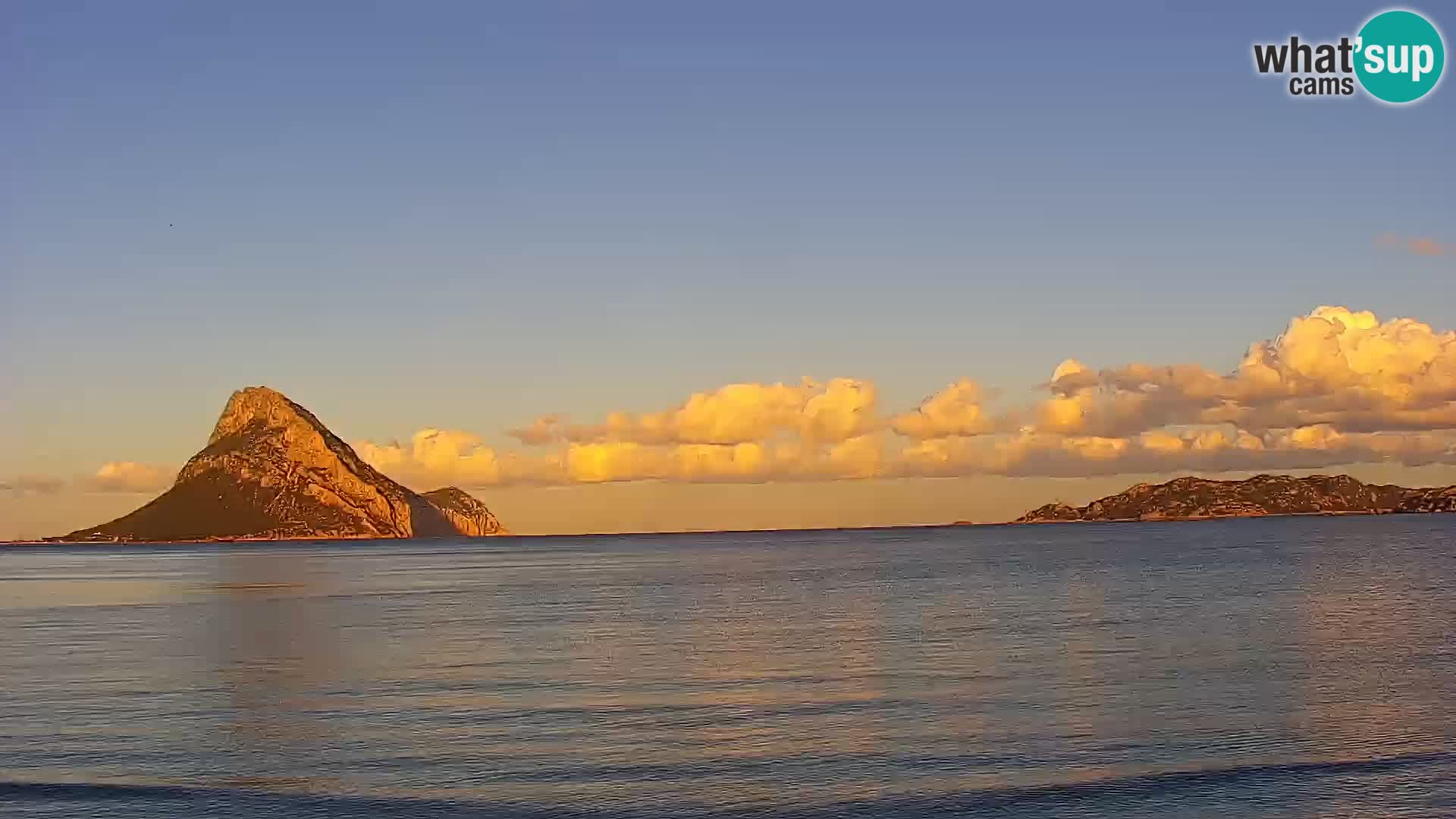 Live Webcam Loiri porto San Paolo – Porto Taverna Livecam Cerdeña – Italia