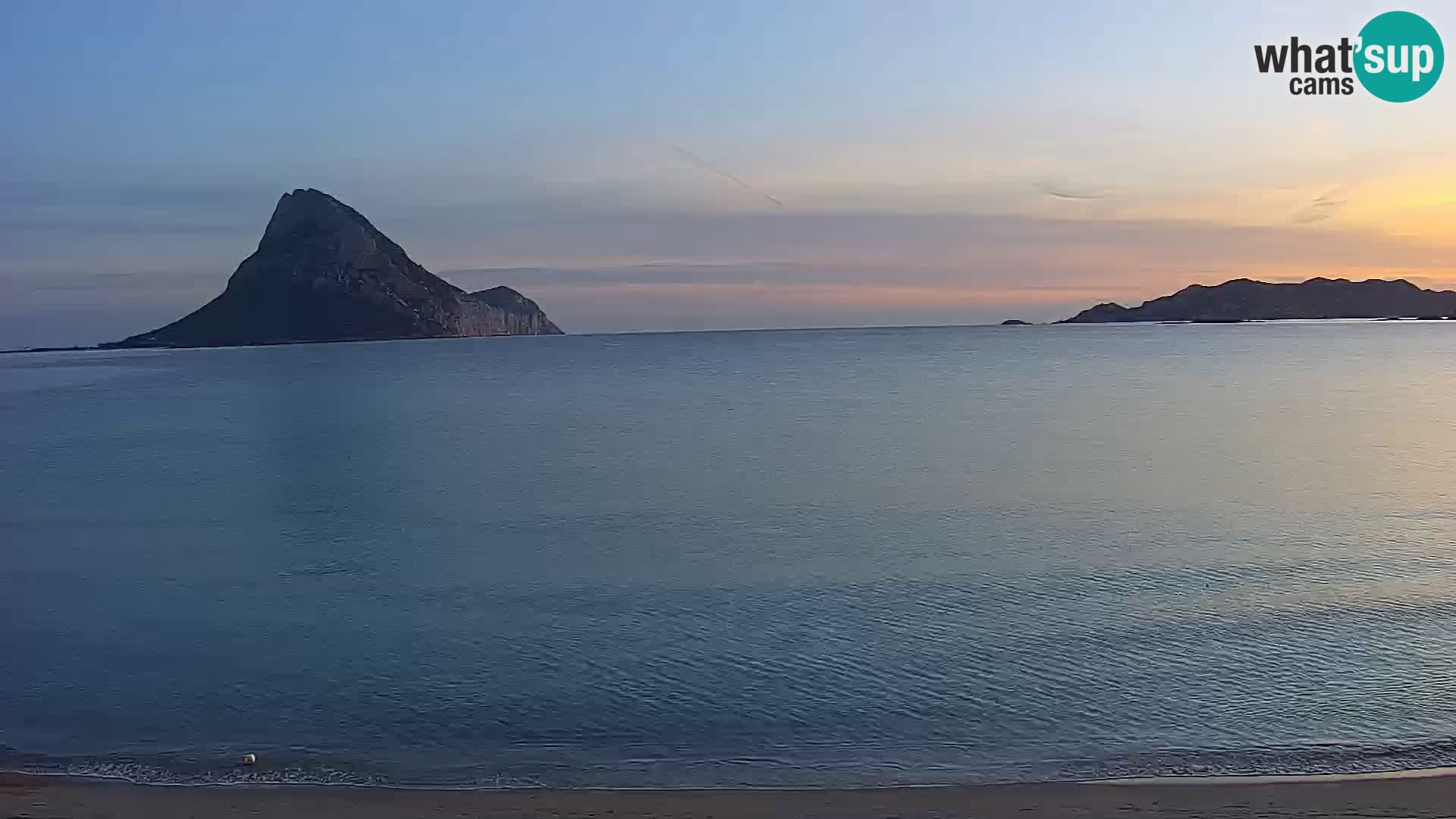 Spletna kamera Loiri porto San Paolo – Porto Taverna v živo Sardinija – Italija