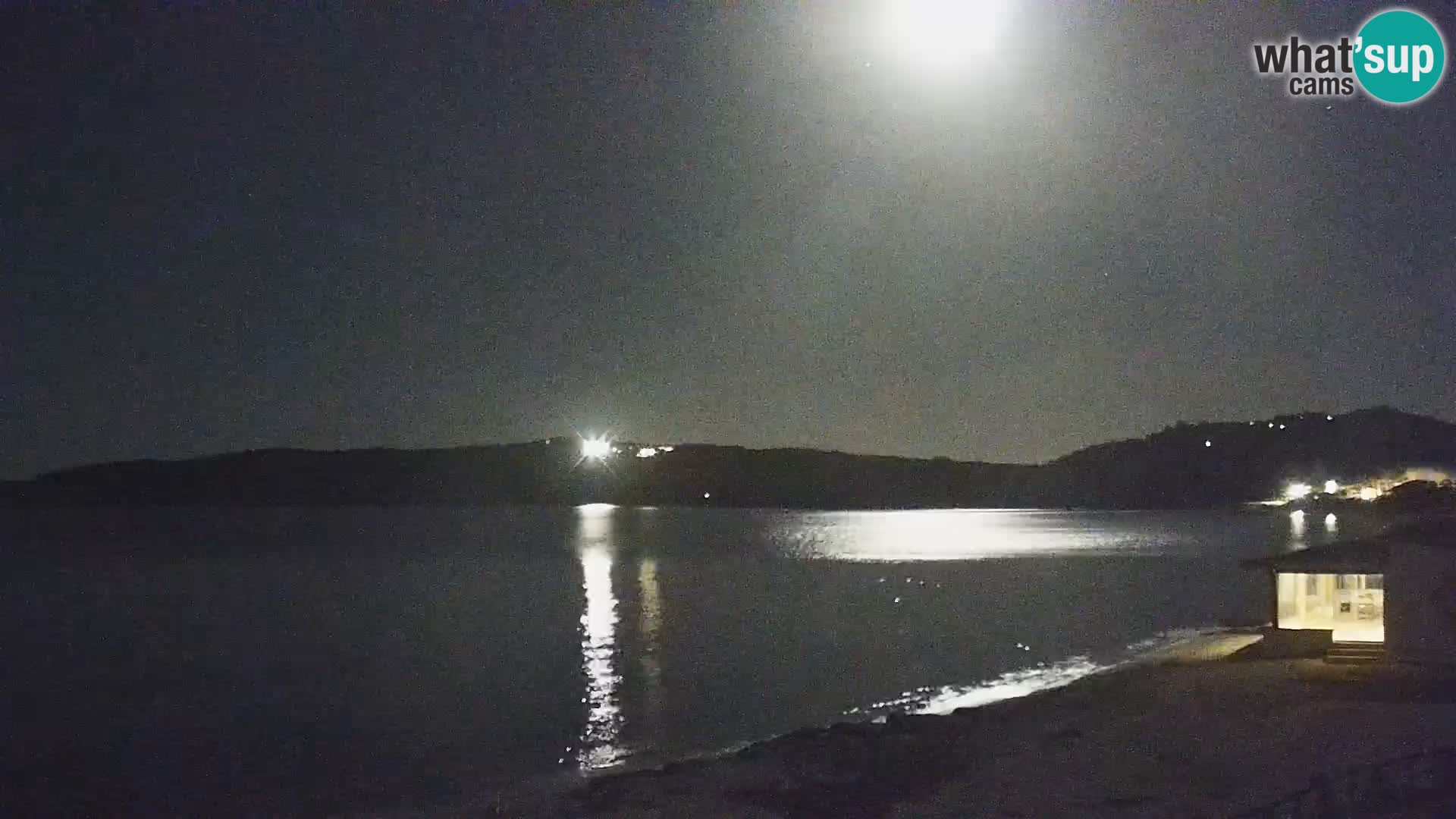 Spletna kamera Loiri porto San Paolo – Porto Taverna v živo Sardinija – Italija