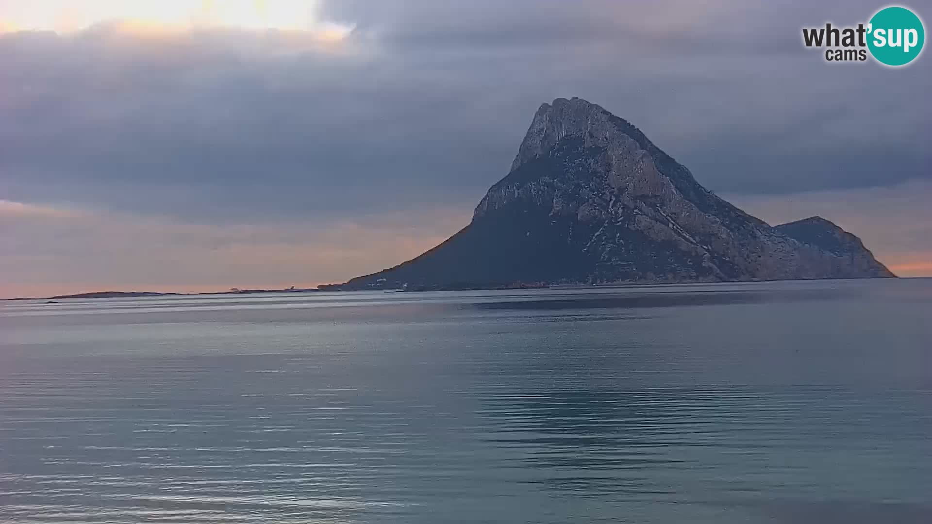 Porto Taverna Webcam – Loiri live cam Porto San Paolo – Sardinia – Italy