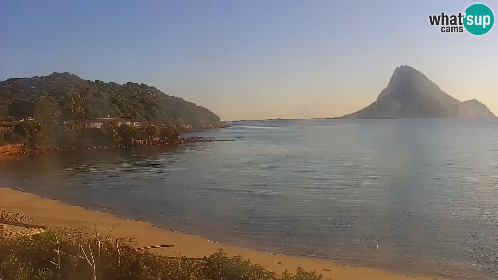 Porto Taverna Webcam – Loiri live cam Porto San Paolo – Sardinia – Italy