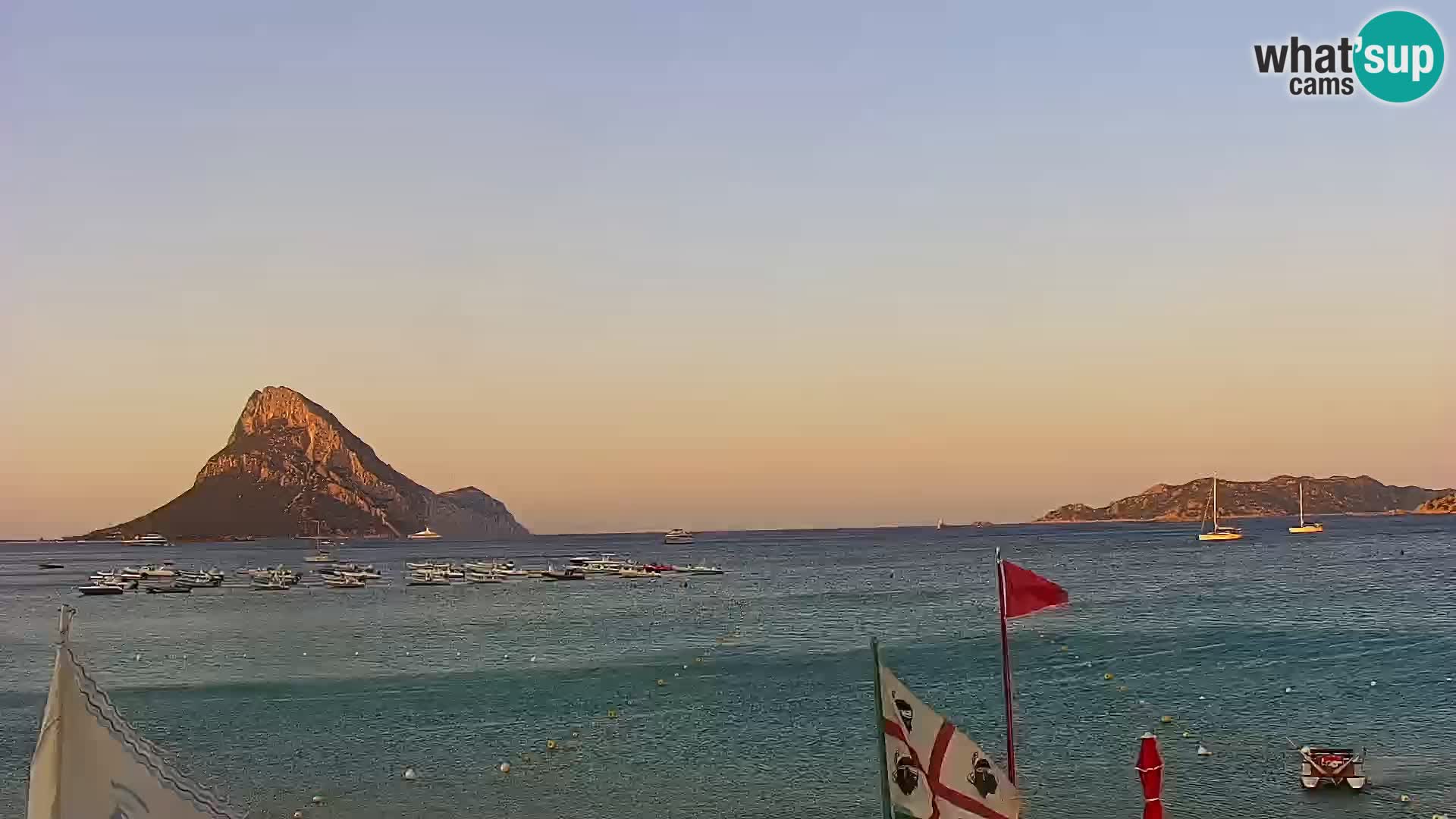 Live Webcam Loiri porto San Paolo – Porto Taverna Livecam Sardaigne – Italie