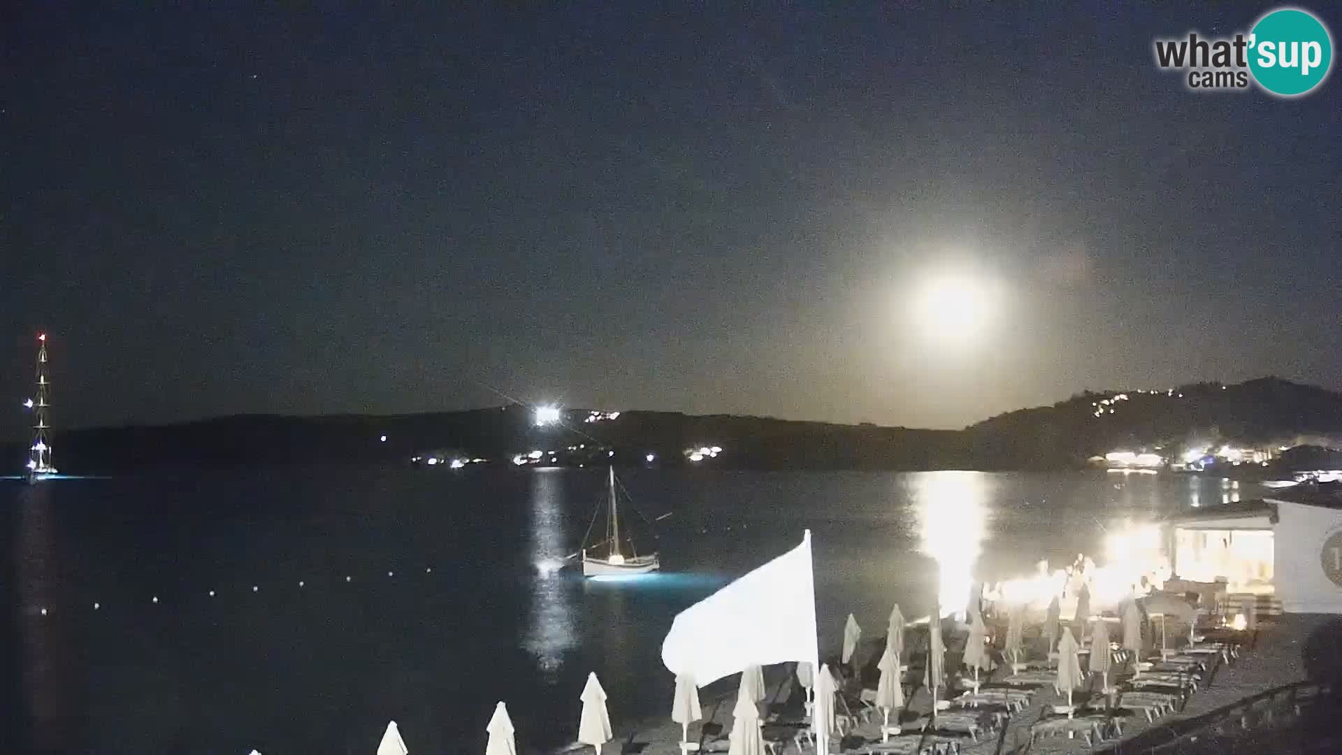 Spletna kamera Loiri porto San Paolo – Porto Taverna v živo Sardinija – Italija