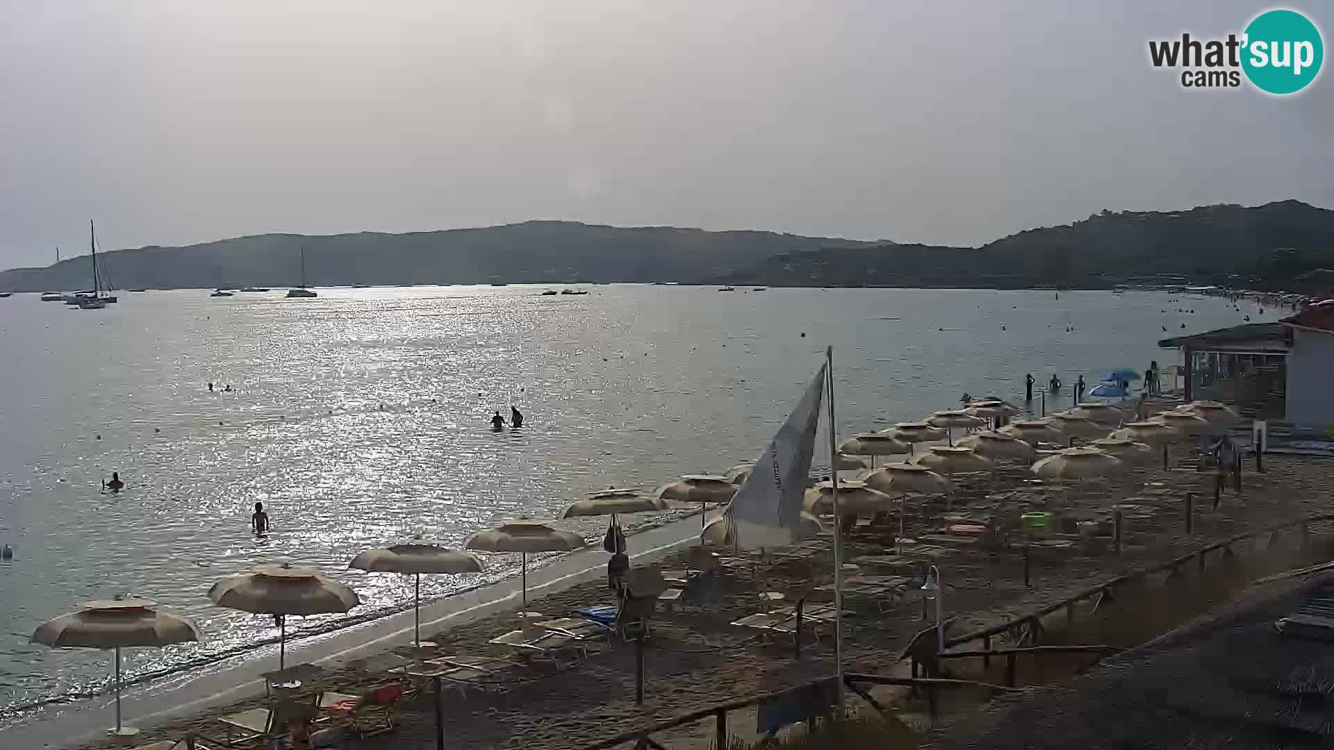 Spletna kamera Loiri porto San Paolo – Porto Taverna v živo Sardinija – Italija