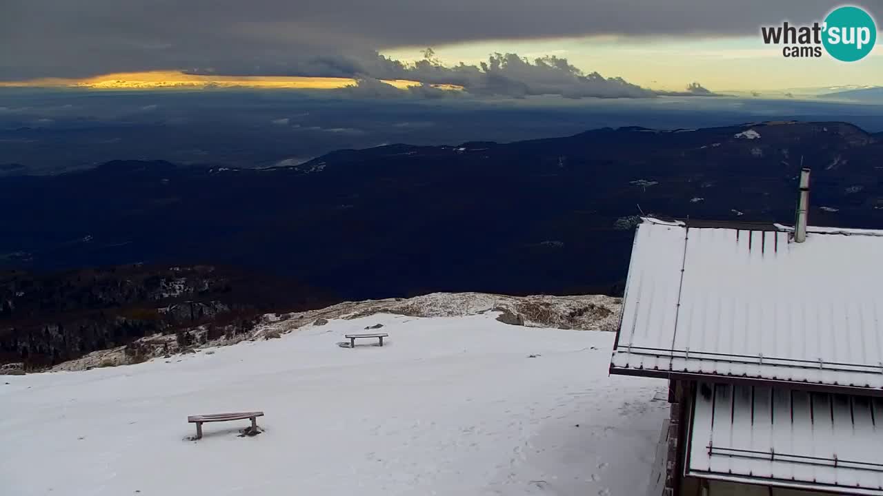 Matajur Webcam | Dom auf dem Matajure