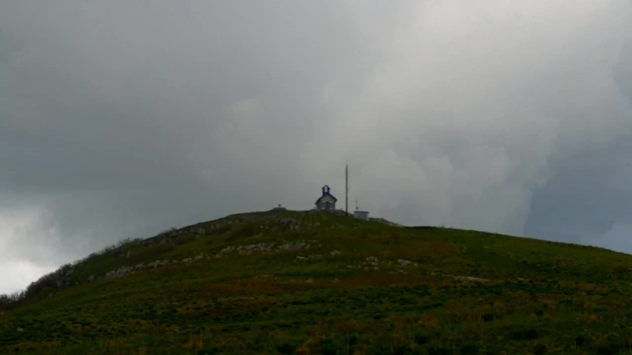 Matajur Webcam | Dom auf dem Matajure