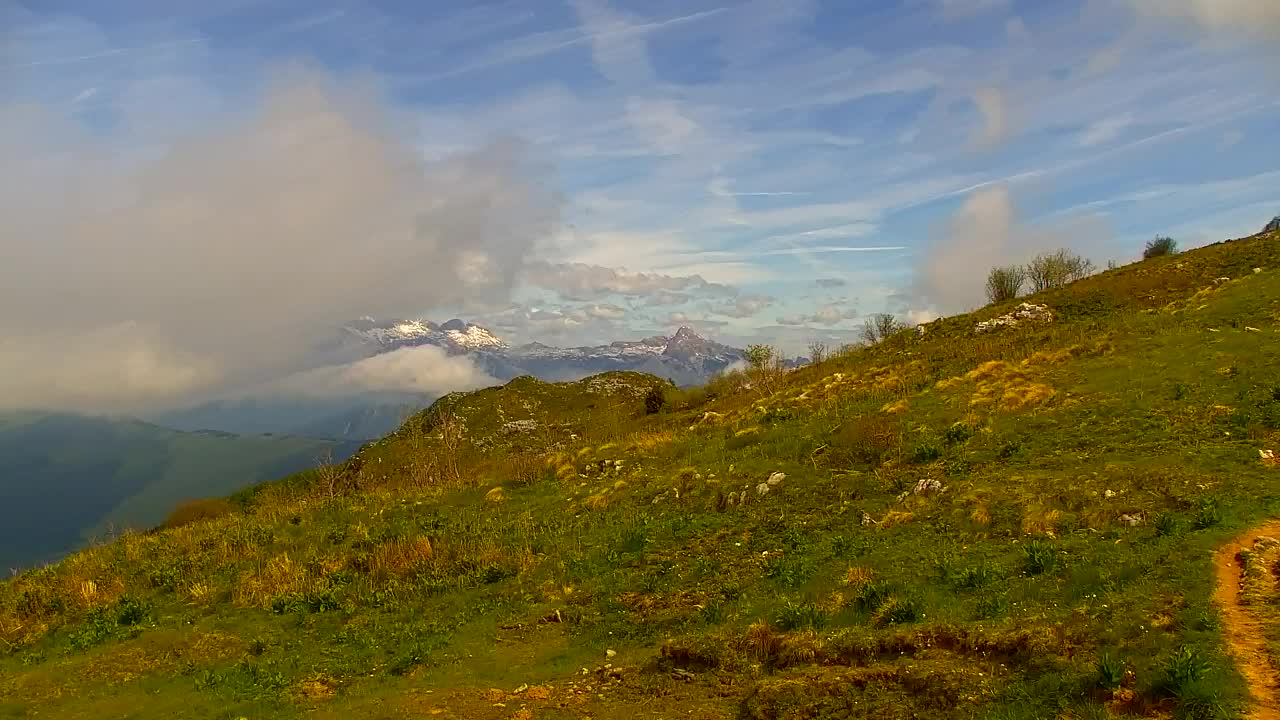 Matajur Webcam | Dom auf dem Matajure