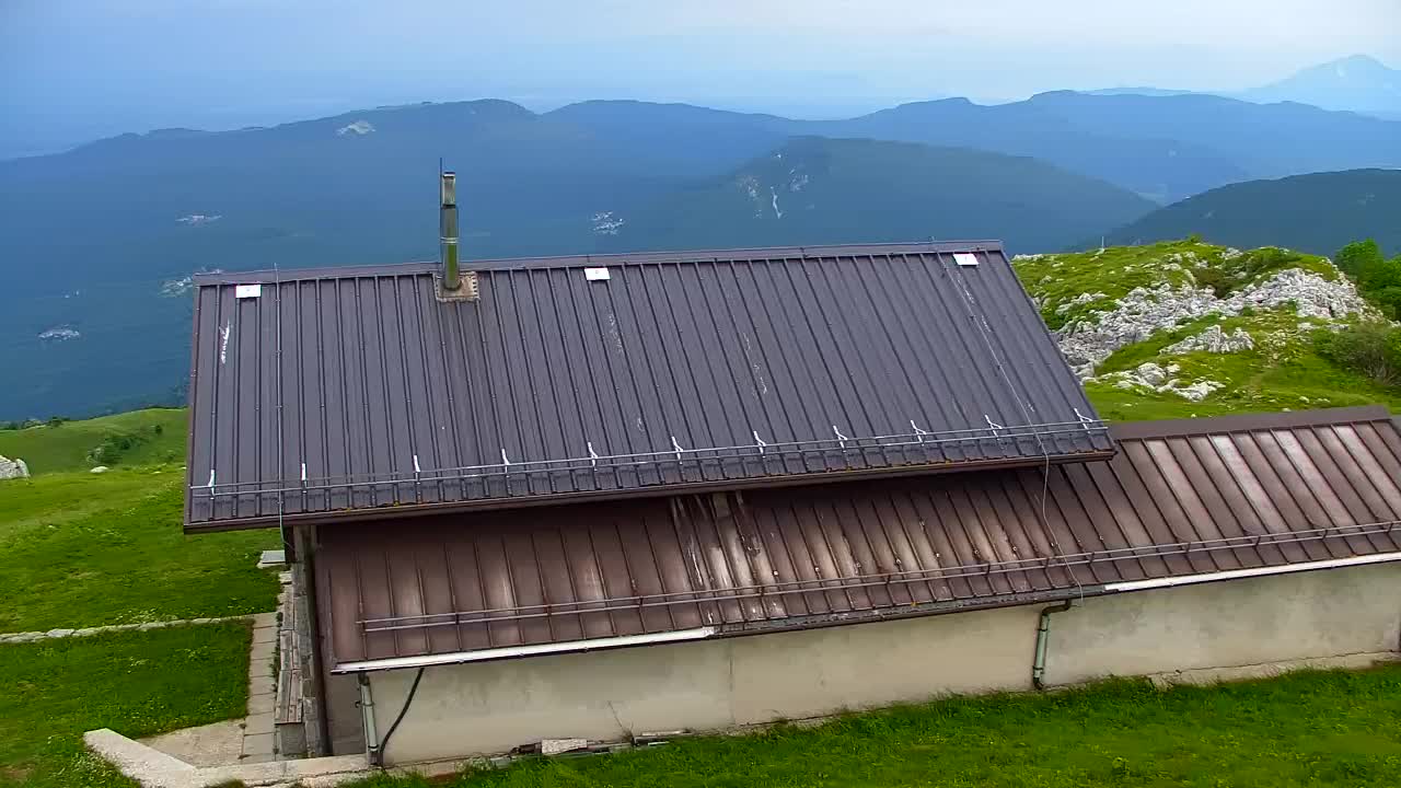 Matajur Webcam | Dom auf dem Matajure