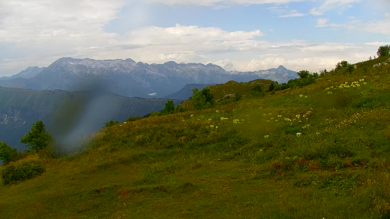 Matajur Webcam | Dom auf dem Matajure
