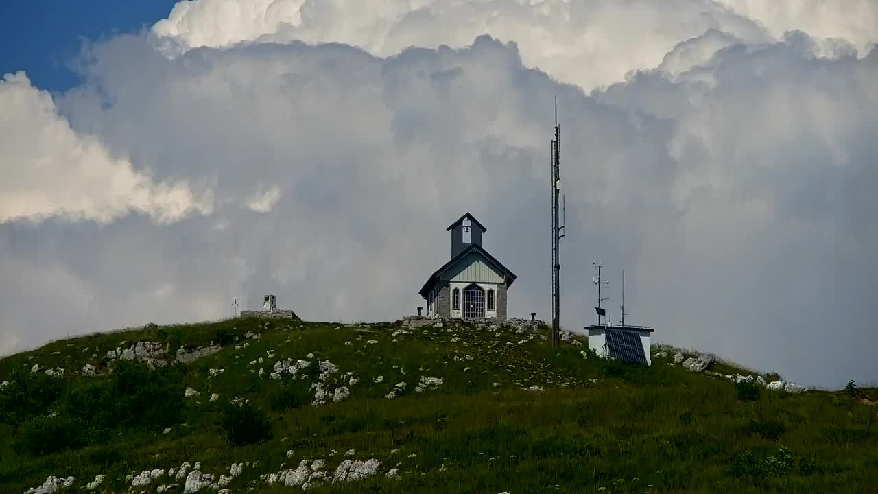 Matajur Webcam | Dom auf dem Matajure