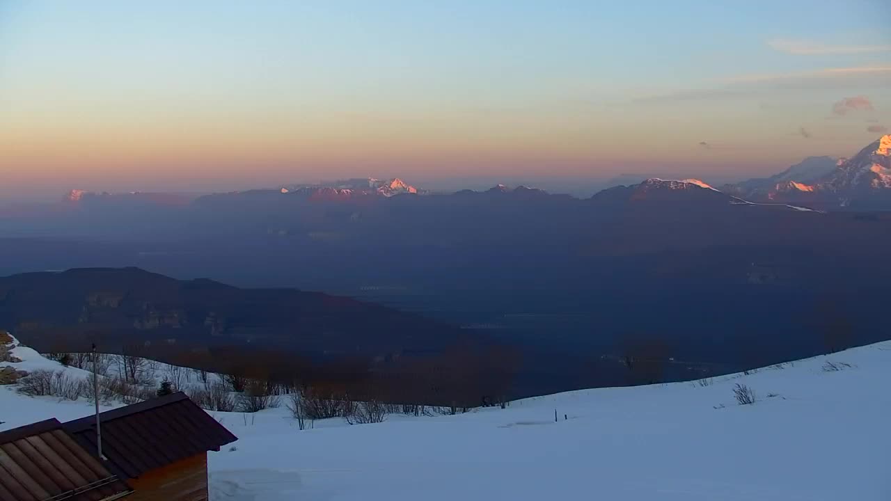 Matajur Webcam | Dom on Matajure