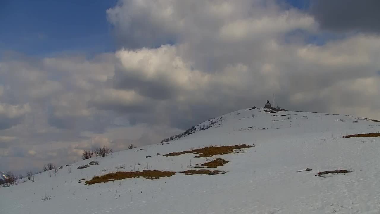 Matajur Webcam | Dom auf dem Matajure