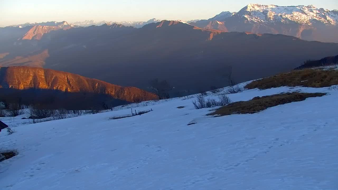 Matajur Webcam | Dom auf dem Matajure