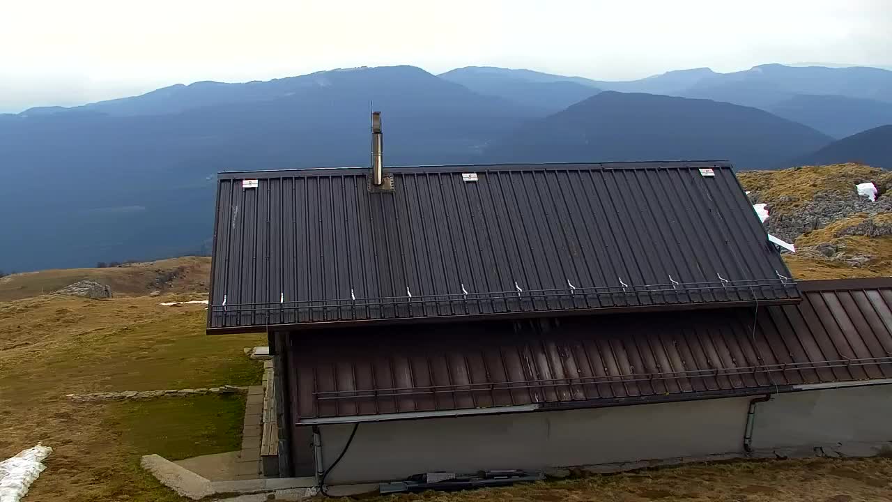 Matajur Webcam | Dom auf dem Matajure