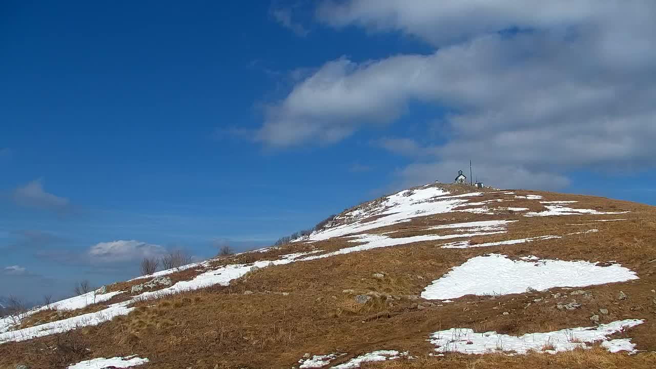 Matajur Webcam | Dom auf dem Matajure
