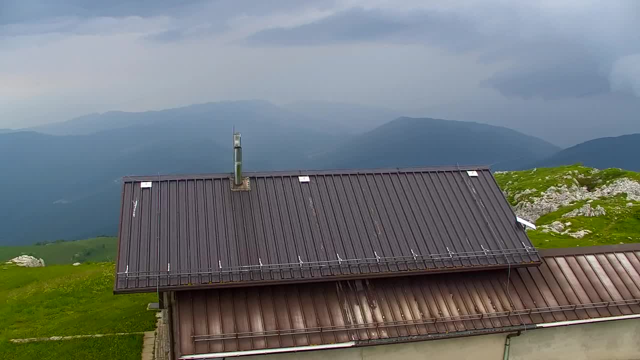 Matajur Webcam | Dom auf dem Matajure