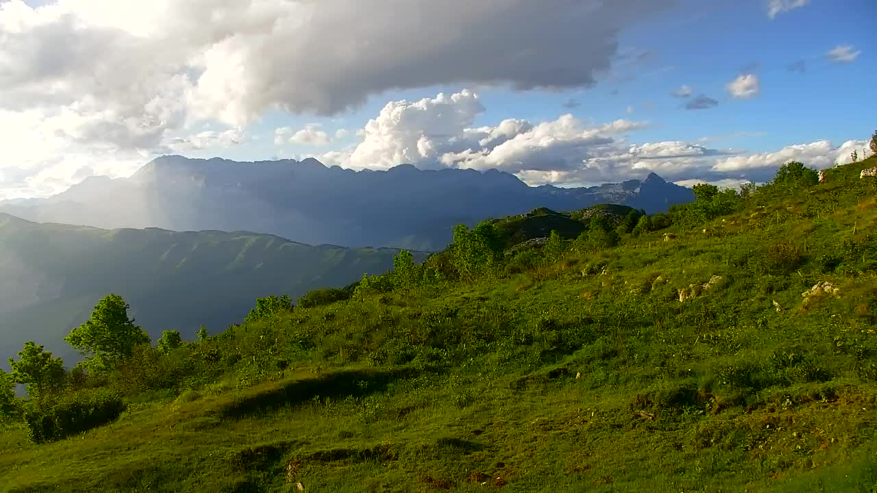 Matajur Webcam | Dom auf dem Matajure