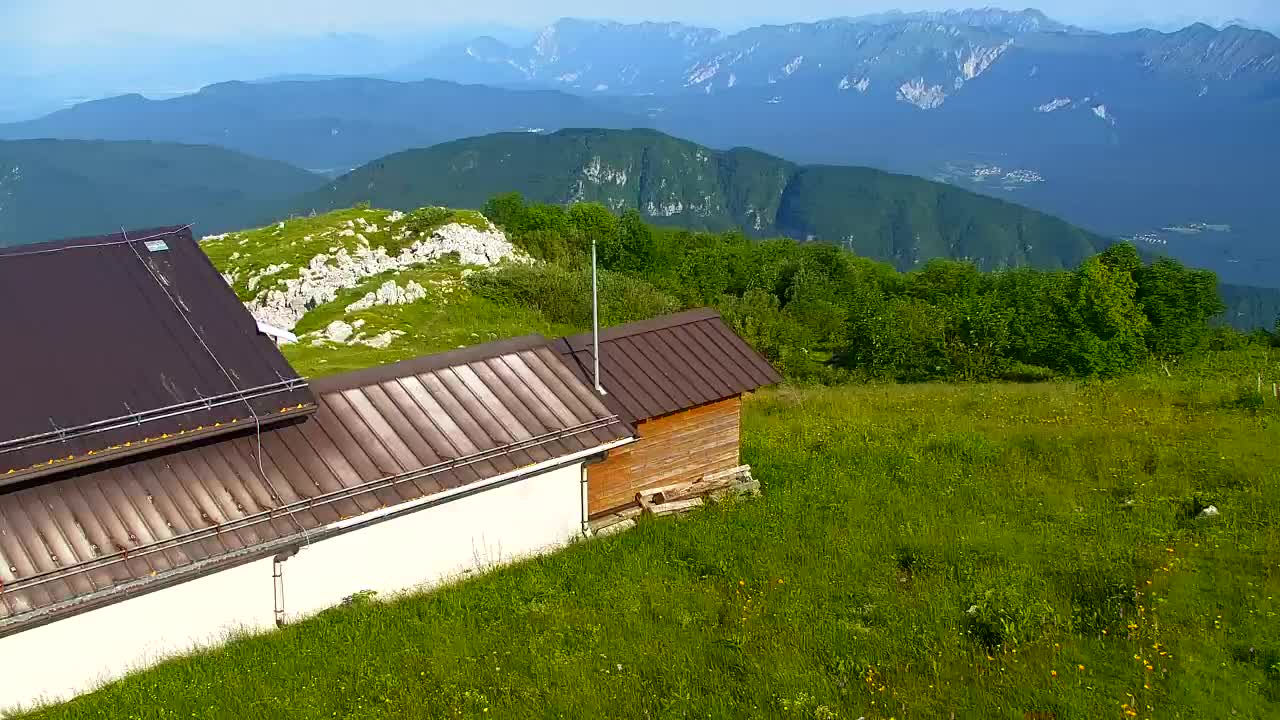 Matajur Webcam | Dom auf dem Matajure