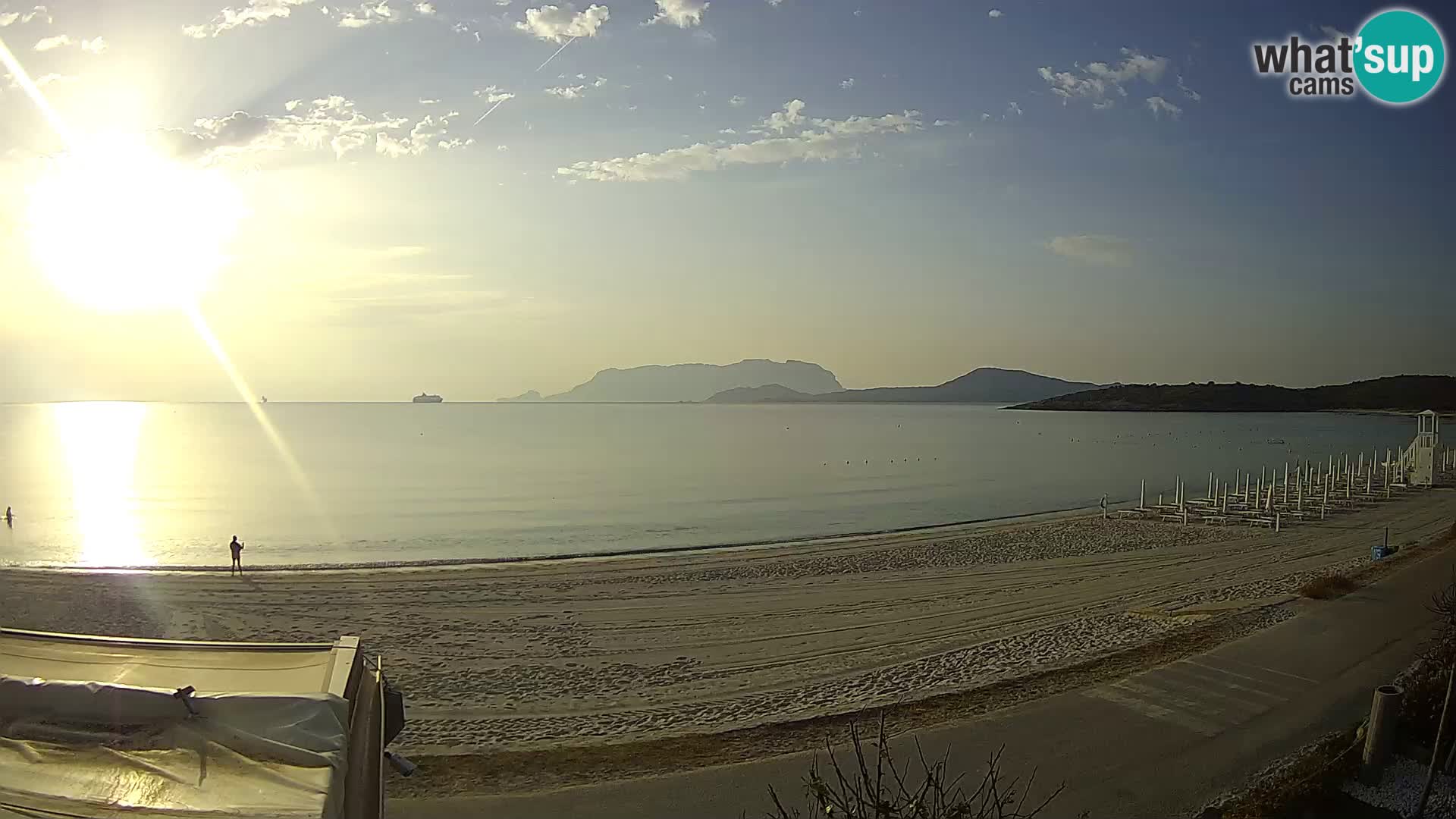 Plaža Pittulongu spletna kamera v živo Olbia – Sardinija – Italija