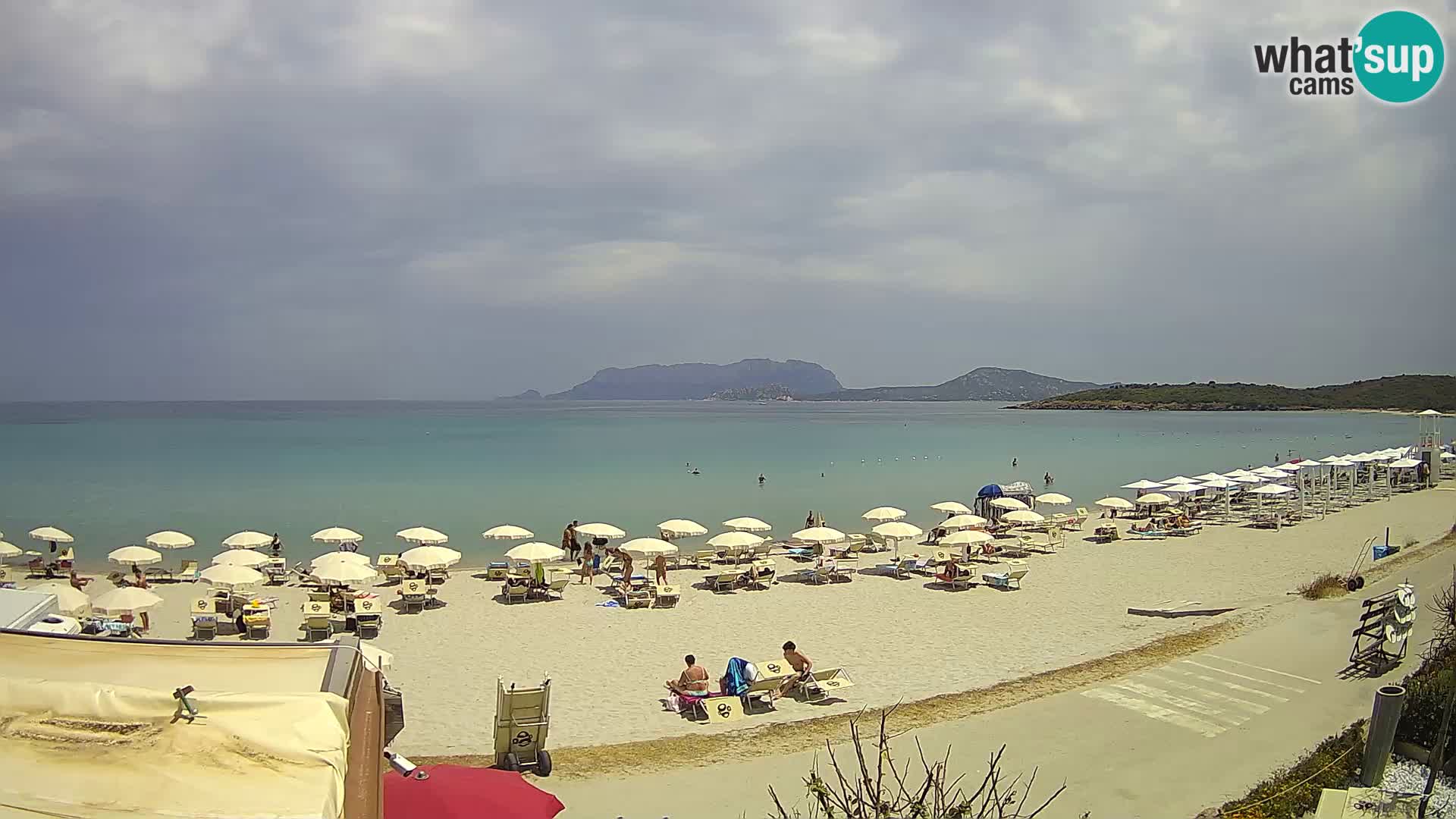 Plaža Pittulongu spletna kamera v živo Olbia – Sardinija – Italija
