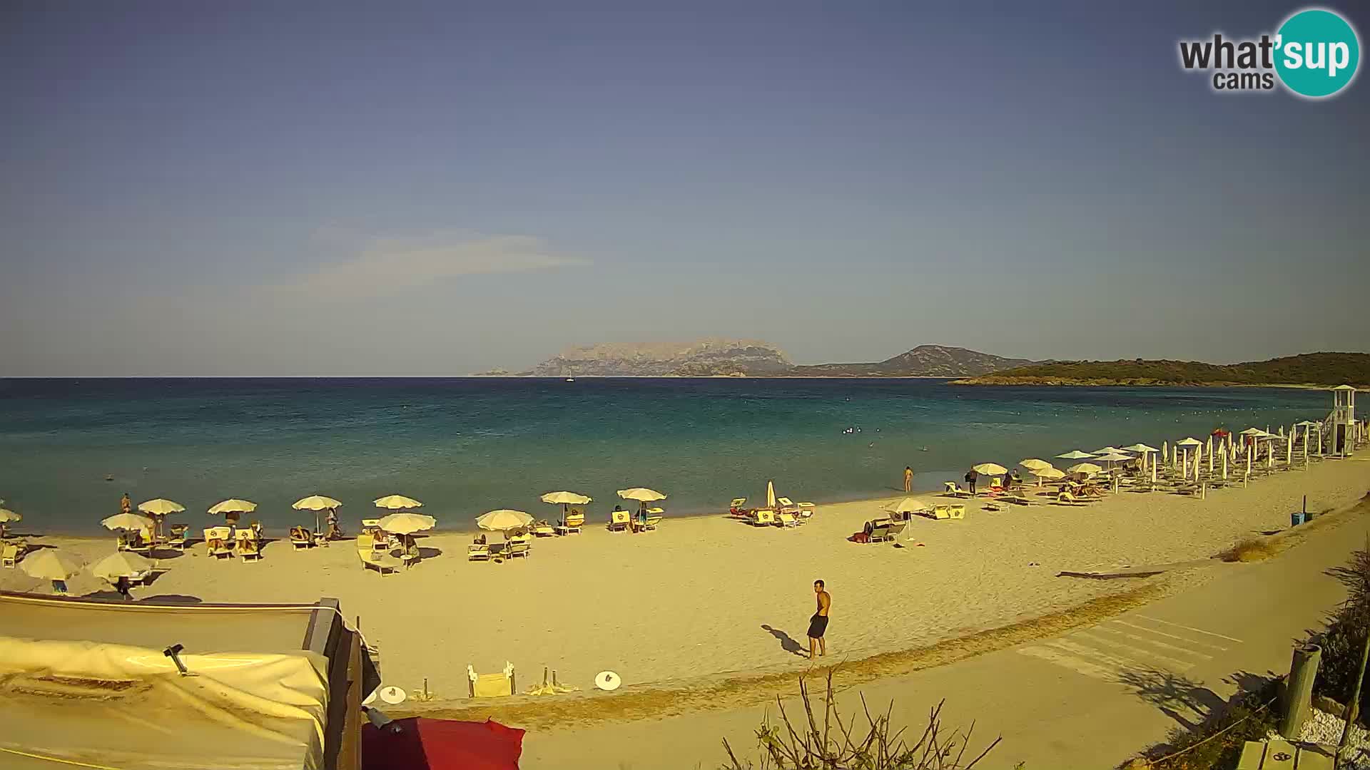 Plaža Pittulongu spletna kamera v živo Olbia – Sardinija – Italija