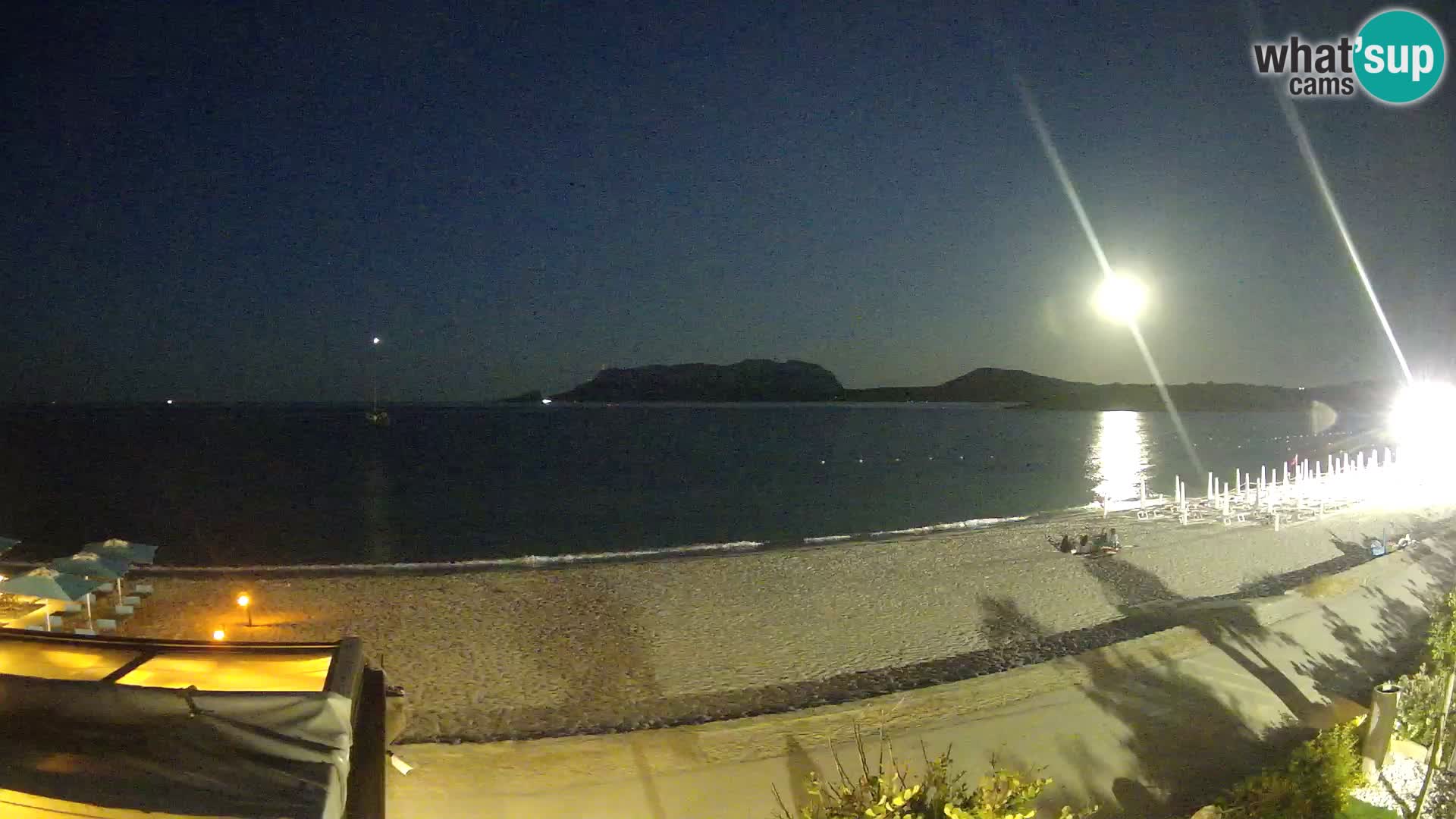 Plaža Pittulongu spletna kamera v živo Olbia – Sardinija – Italija