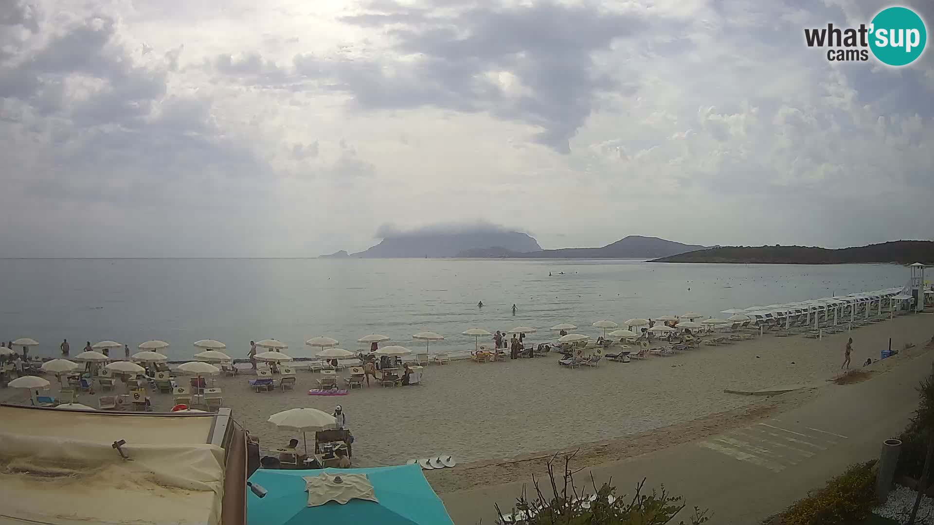 Plaža Pittulongu spletna kamera v živo Olbia – Sardinija – Italija