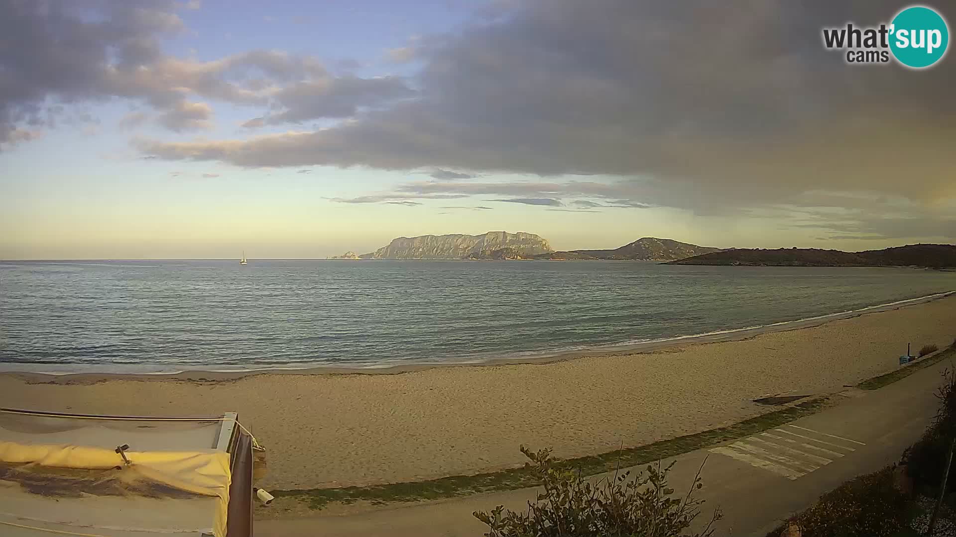 Plaža Pittulongu uživo web kamera Olbia – Sardinija – Italija