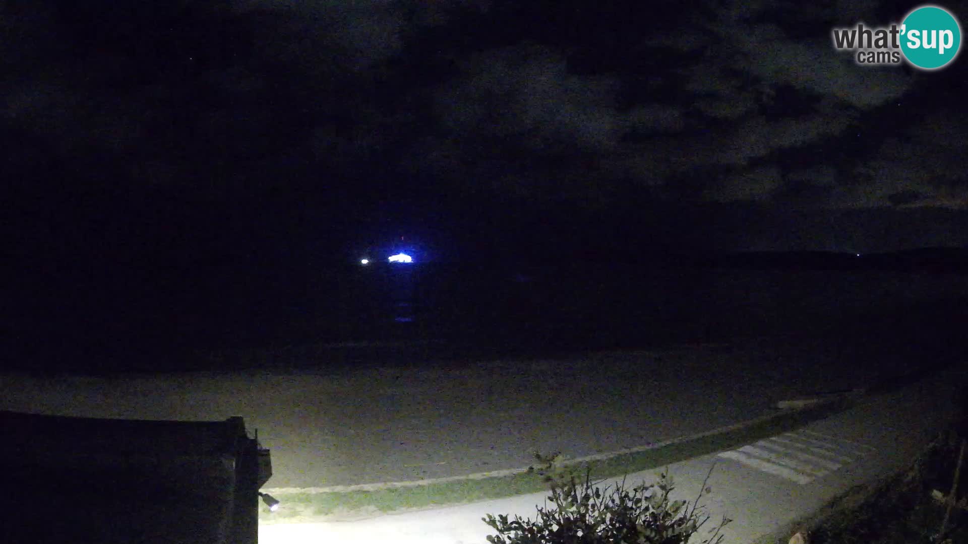 Plaža Pittulongu spletna kamera v živo Olbia – Sardinija – Italija