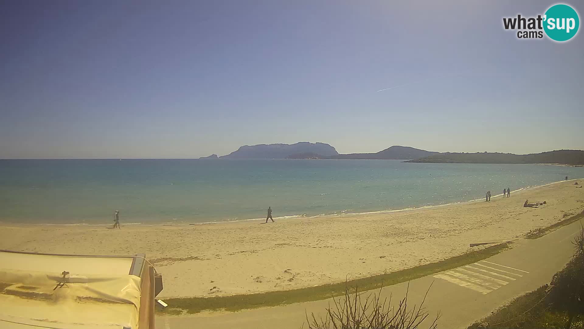 Plaža Pittulongu spletna kamera v živo Olbia – Sardinija – Italija