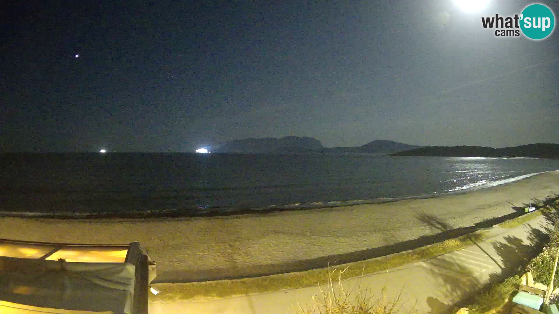 Plaža Pittulongu spletna kamera v živo Olbia – Sardinija – Italija
