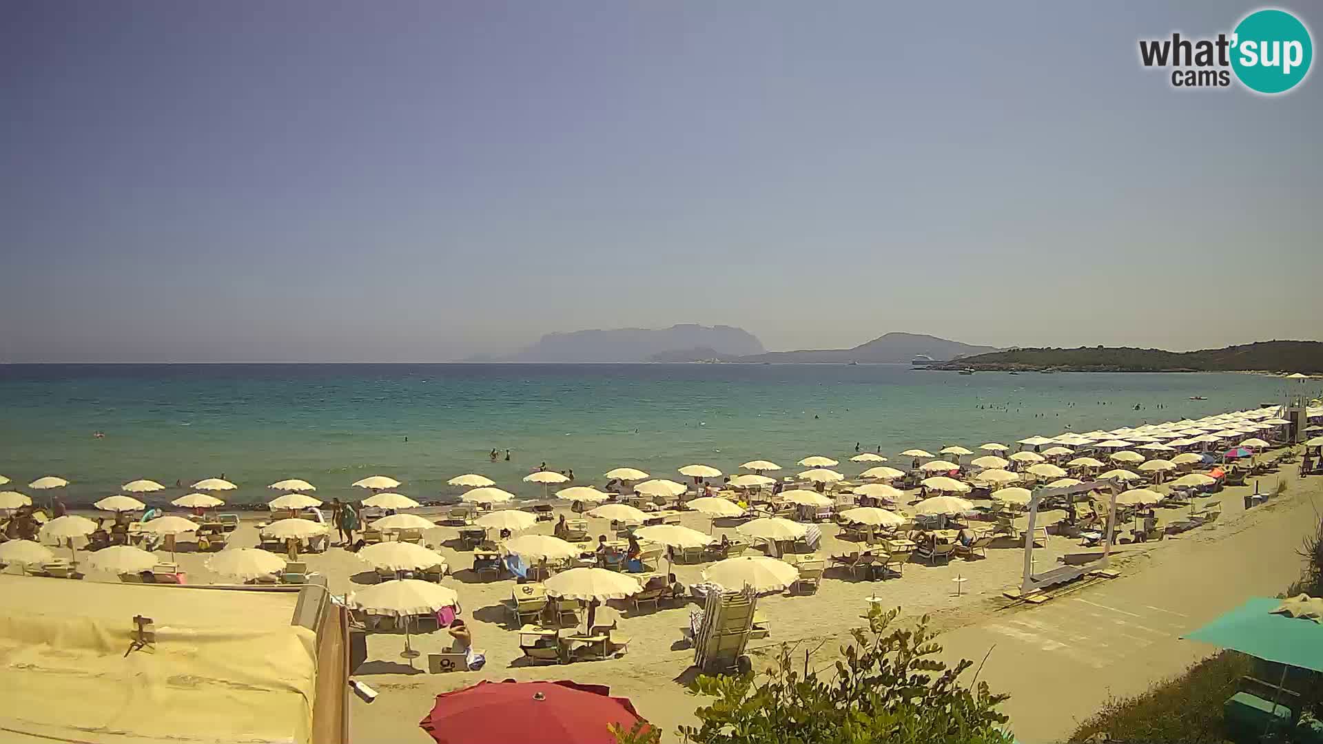 Plaža Pittulongu spletna kamera v živo Olbia – Sardinija – Italija