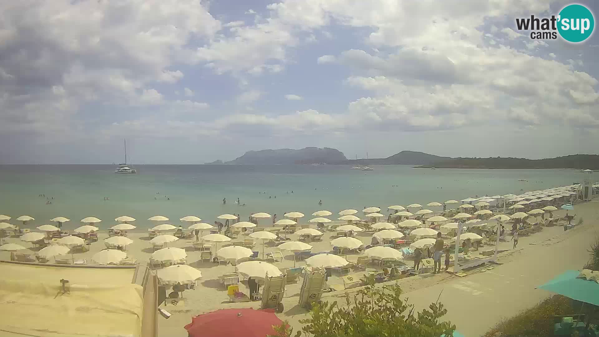 Plaža Pittulongu spletna kamera v živo Olbia – Sardinija – Italija