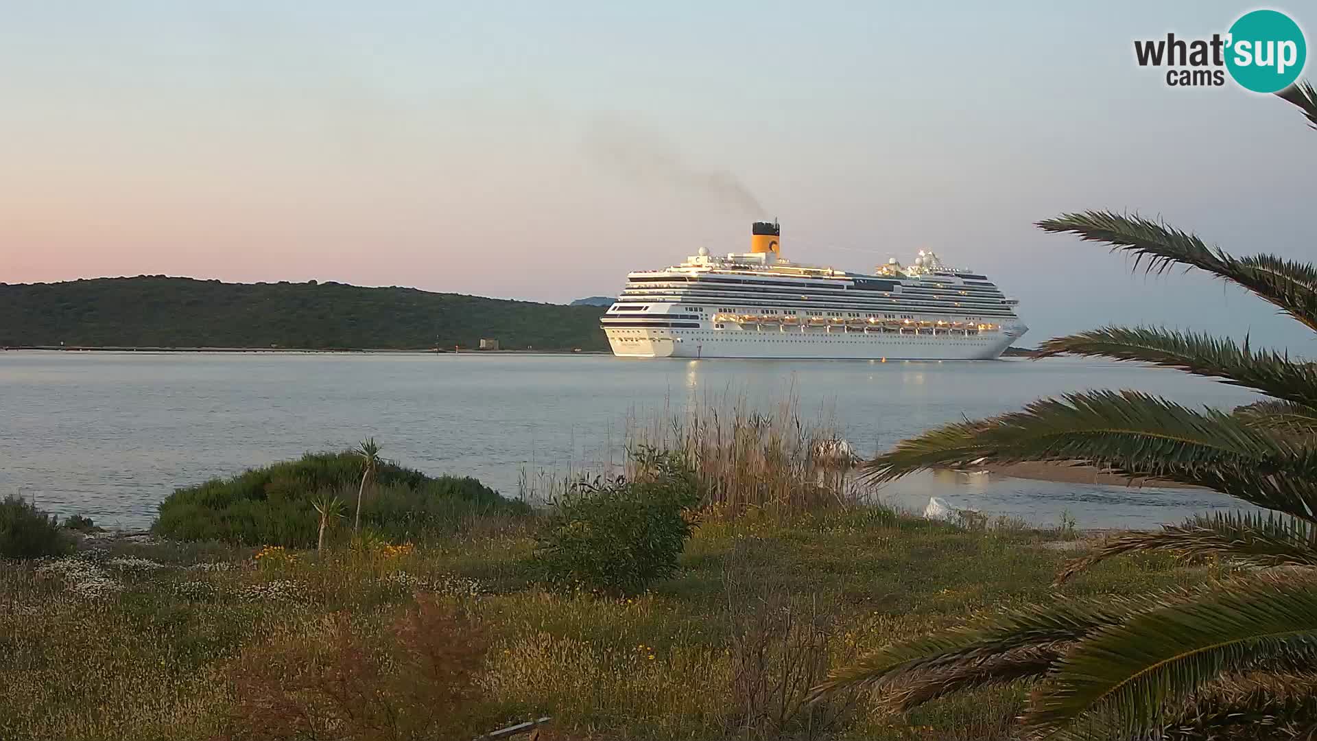 Camera web puerto de Olbia – entrada al puerto de Olbia