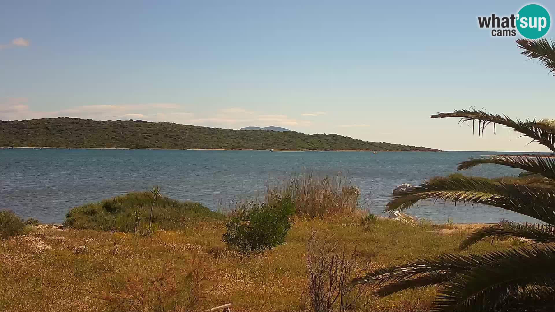 Spletna kamera pristanišče Olbia – vhod v pristanišče Olbia