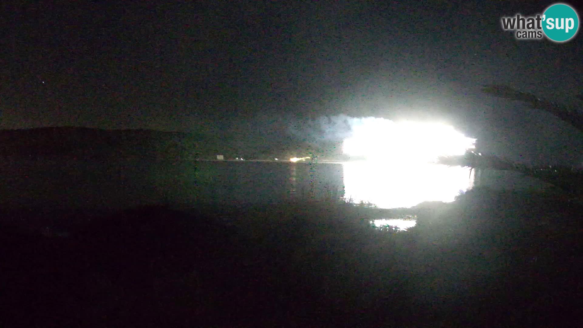 Spletna kamera pristanišče Olbia – vhod v pristanišče Olbia