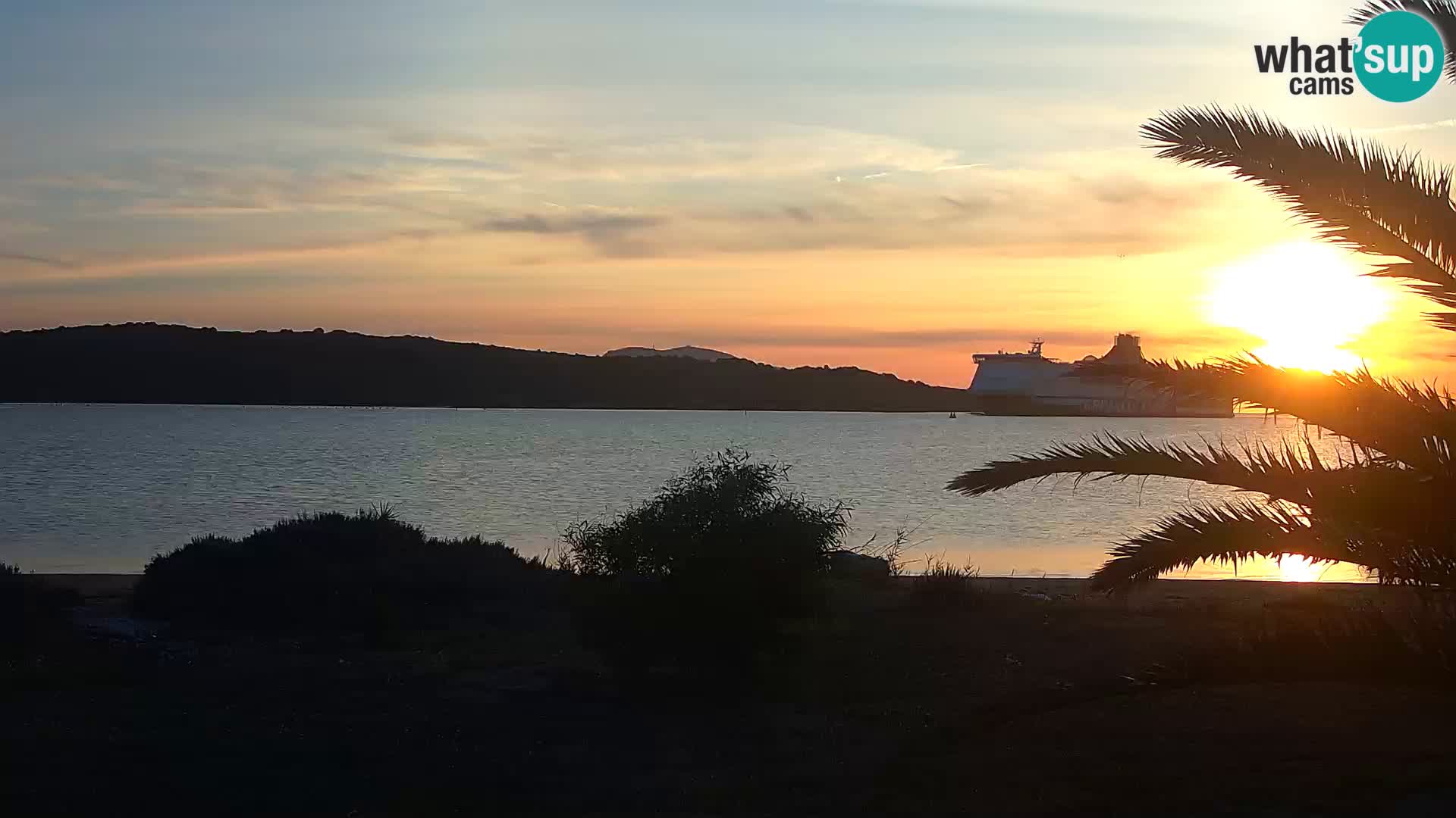 Webcam Olbia port – entrance to the port of Olbia