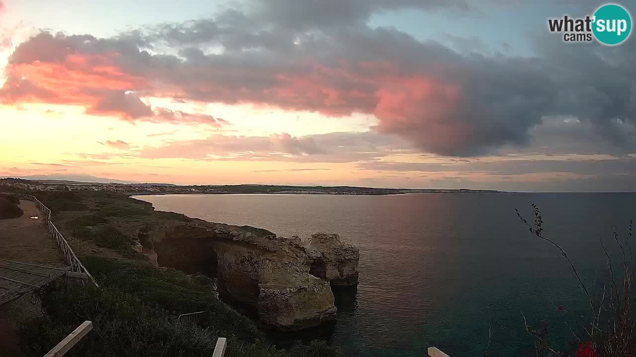 Web kamera uživo Plaža Putzu Idu – Arco di S’Architteddu – Oristano Sardinija – Italija