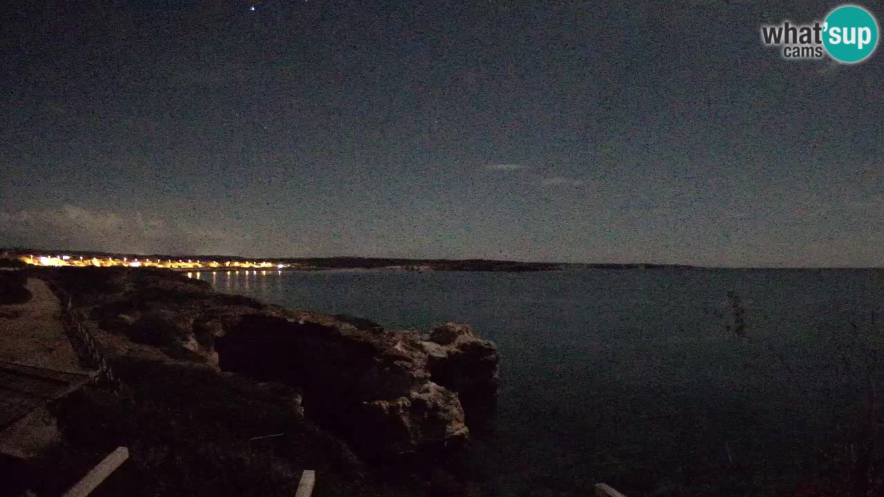 Spletna kamera v živo Plaža Putzu Idu – Arco di S’Architteddu – webcam Oristano Sardinija – Italija