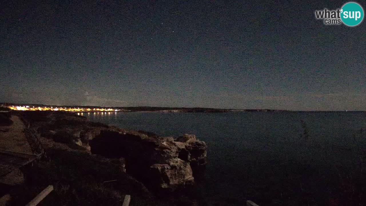 Spletna kamera v živo Plaža Putzu Idu – Arco di S’Architteddu – webcam Oristano Sardinija – Italija