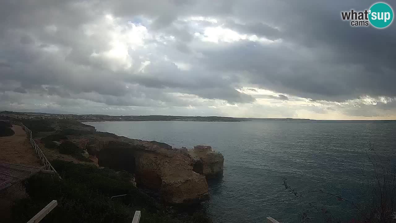 Web kamera uživo Plaža Putzu Idu – Arco di S’Architteddu – Oristano Sardinija – Italija