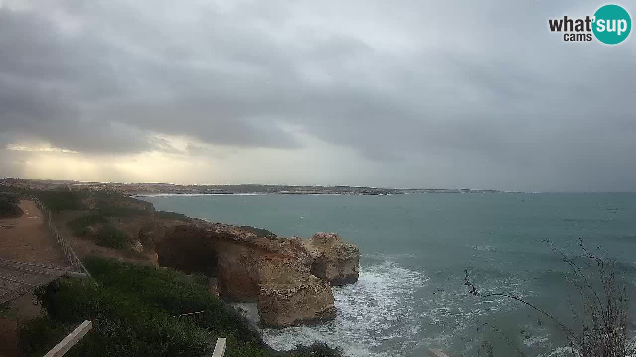 Live Webcam Putzu Idu beach – Arco di S’Architteddu – Oristano livecam Cerdeña – Italia