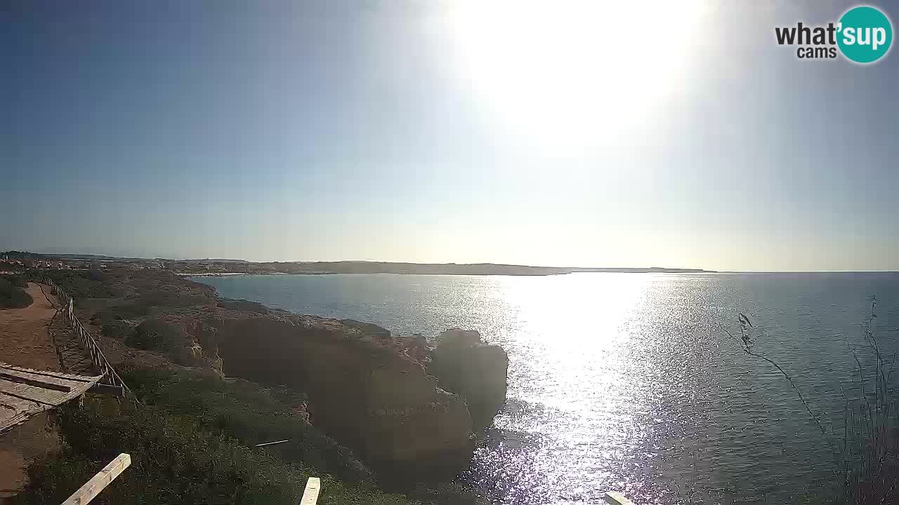 Spletna kamera v živo Plaža Putzu Idu – Arco di S’Architteddu – webcam Oristano Sardinija – Italija