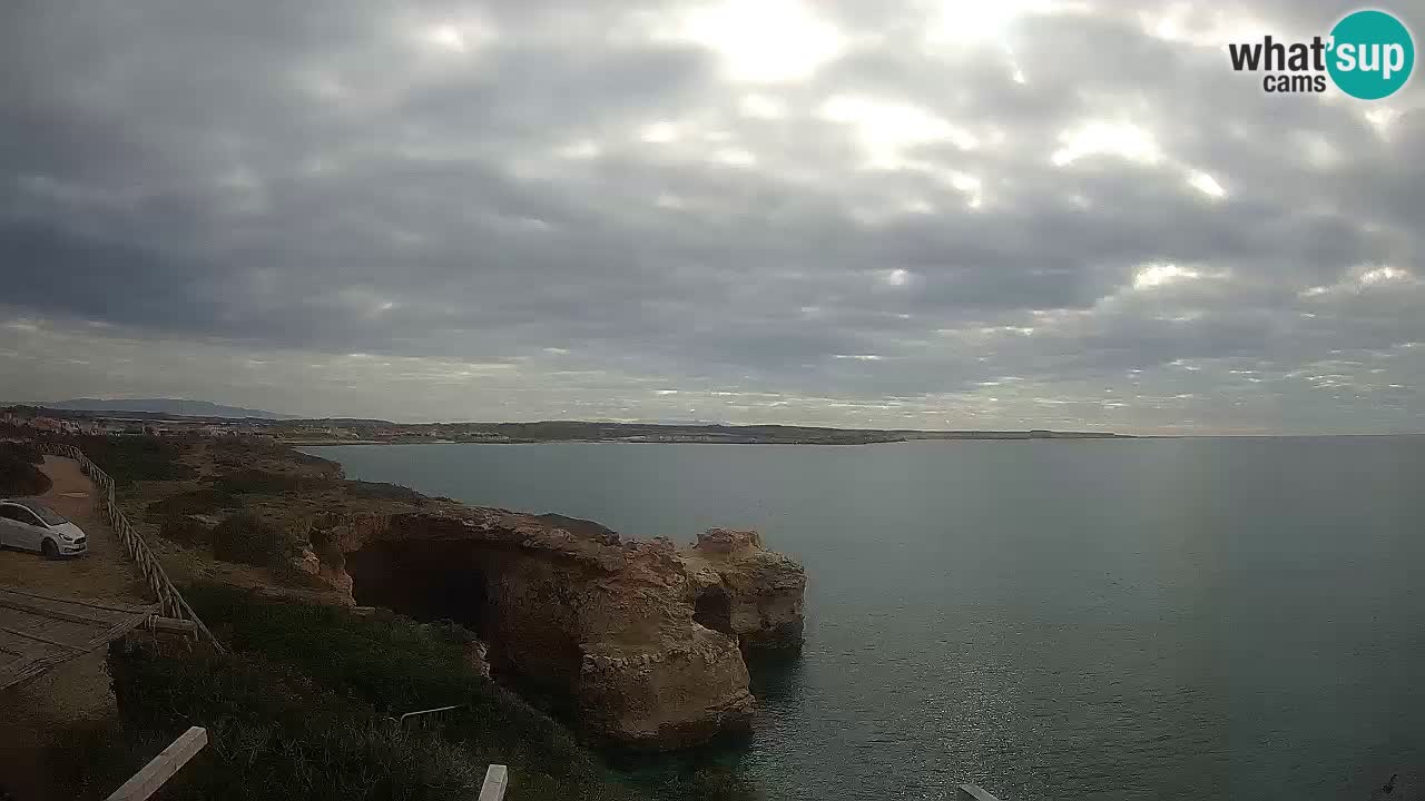 Spletna kamera v živo Plaža Putzu Idu – Arco di S’Architteddu – webcam Oristano Sardinija – Italija