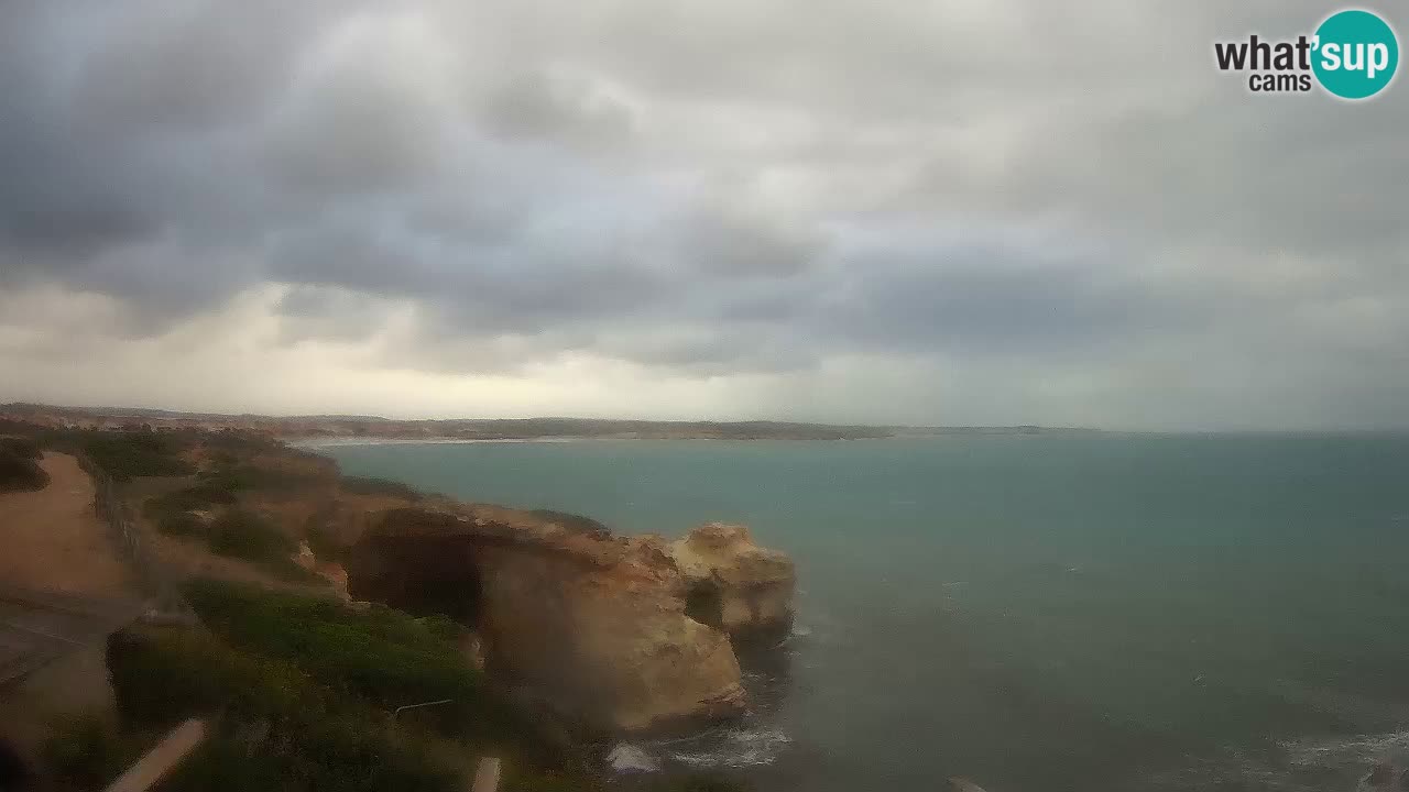 Spletna kamera v živo Plaža Putzu Idu – Arco di S’Architteddu – webcam Oristano Sardinija – Italija