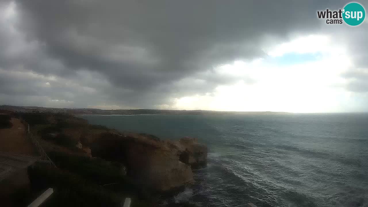 Spletna kamera v živo Plaža Putzu Idu – Arco di S’Architteddu – webcam Oristano Sardinija – Italija