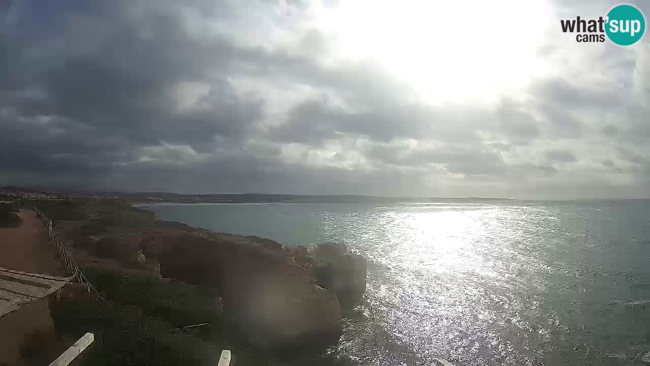 Spletna kamera v živo Plaža Putzu Idu – Arco di S’Architteddu – webcam Oristano Sardinija – Italija