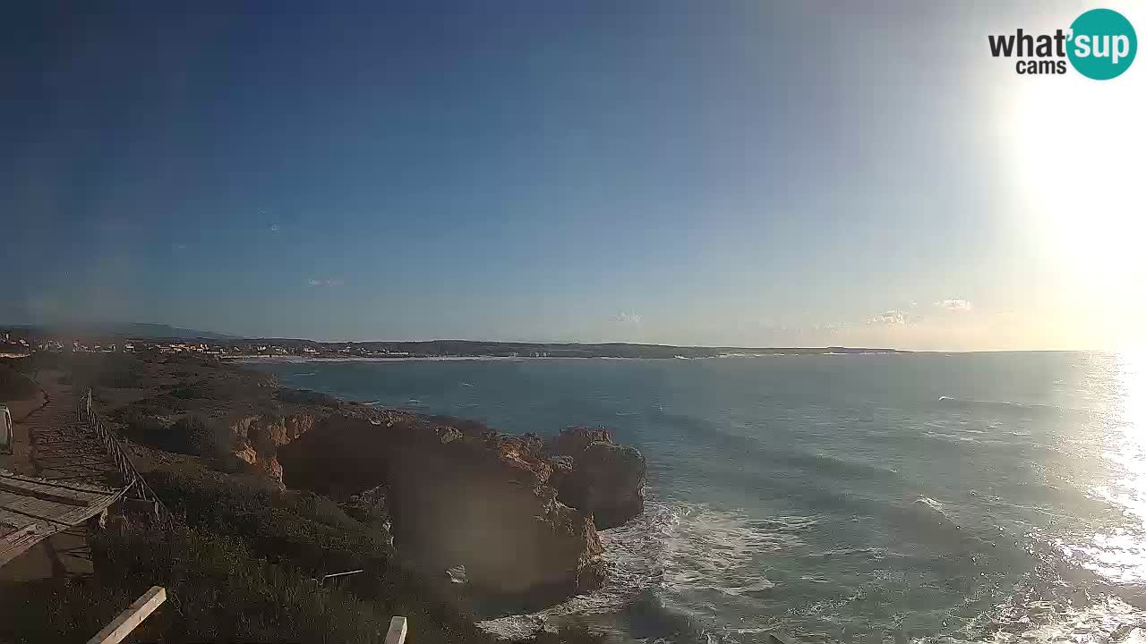 Spletna kamera v živo Plaža Putzu Idu – Arco di S’Architteddu – webcam Oristano Sardinija – Italija